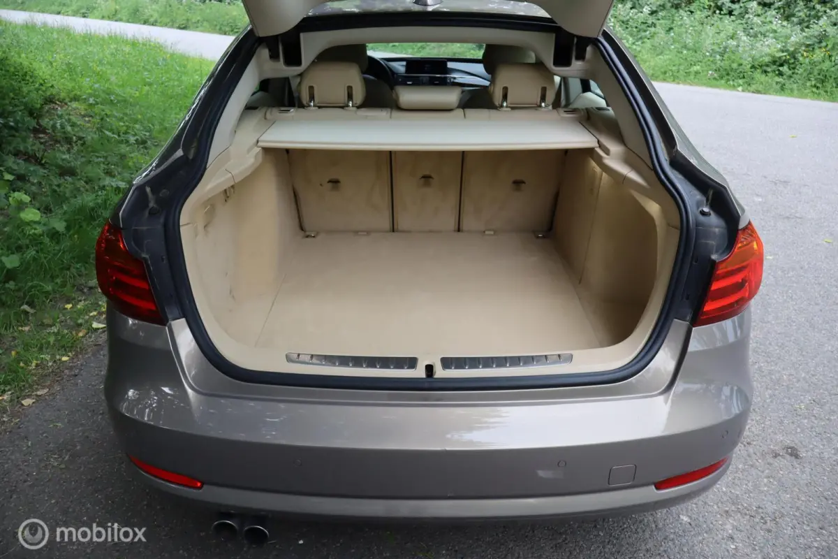 328i xDrive High Executive!