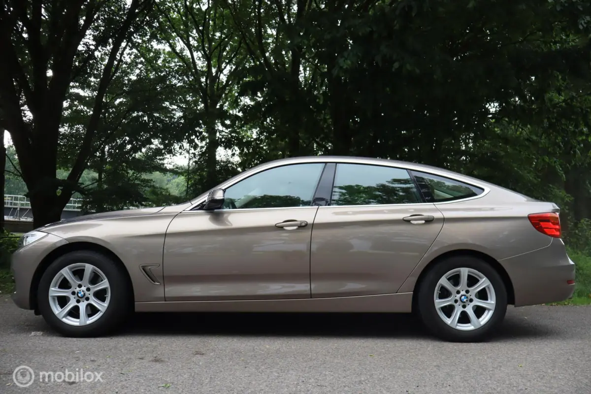 328i xDrive High Executive!