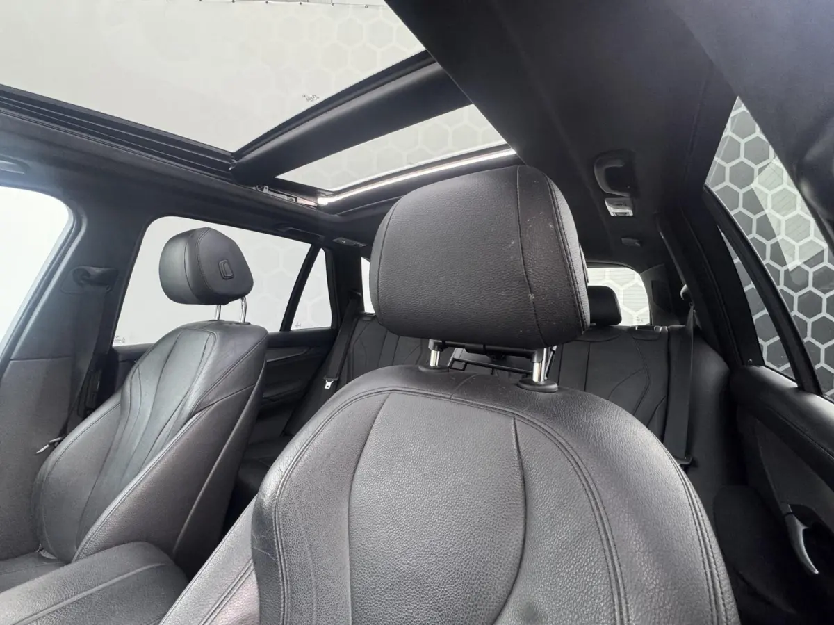 xDrive40e High Executive Panoramdak Trekhaak Leer Led