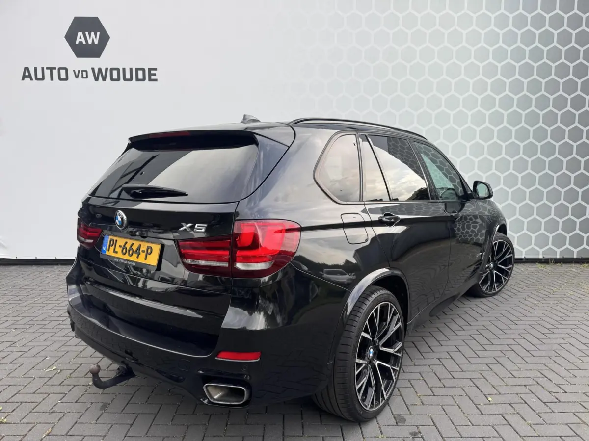 xDrive40e High Executive Panoramdak Trekhaak Leer Led