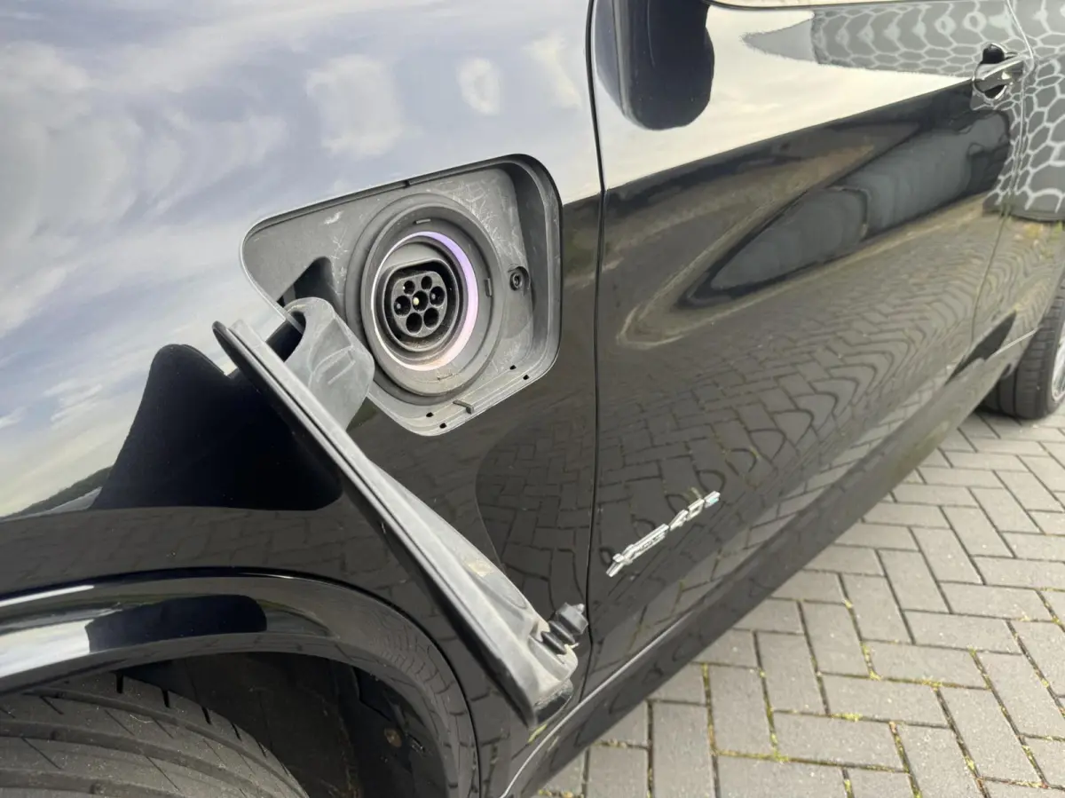 xDrive40e High Executive Panoramdak Trekhaak Leer Led