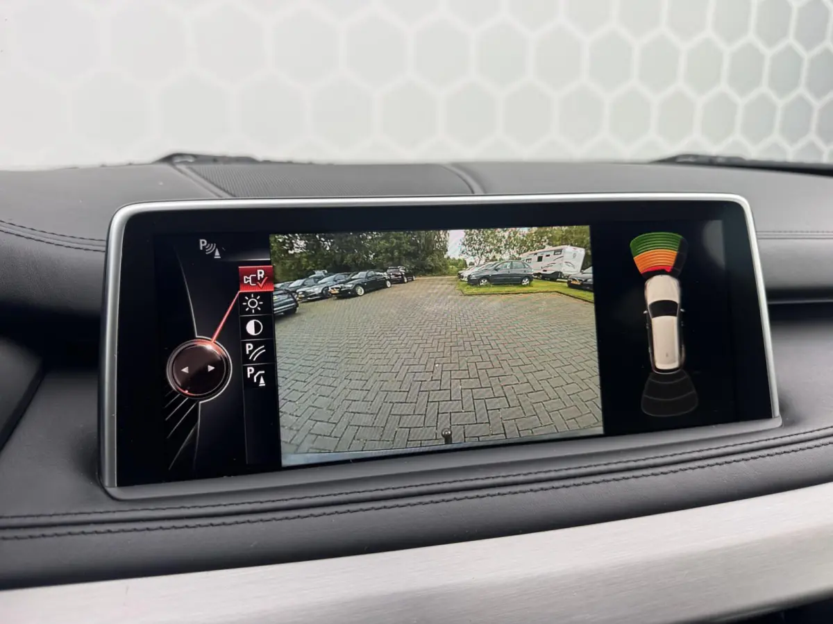 xDrive40e High Executive Panoramdak Trekhaak Leer Led
