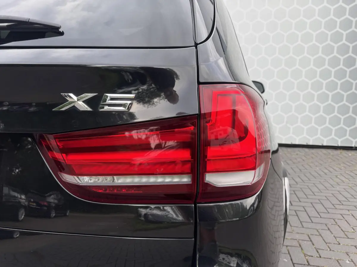 xDrive40e High Executive Panoramdak Trekhaak Leer Led