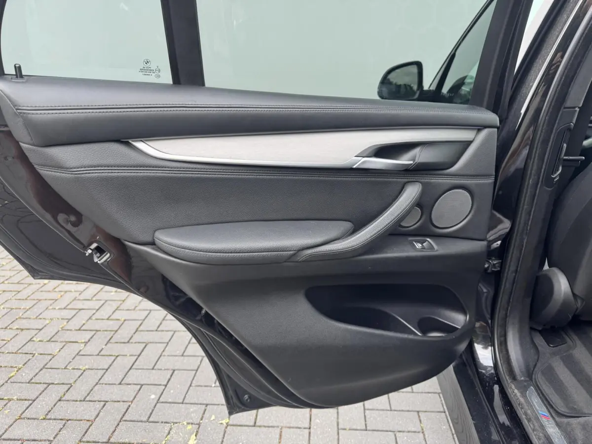 xDrive40e High Executive Panoramdak Trekhaak Leer Led