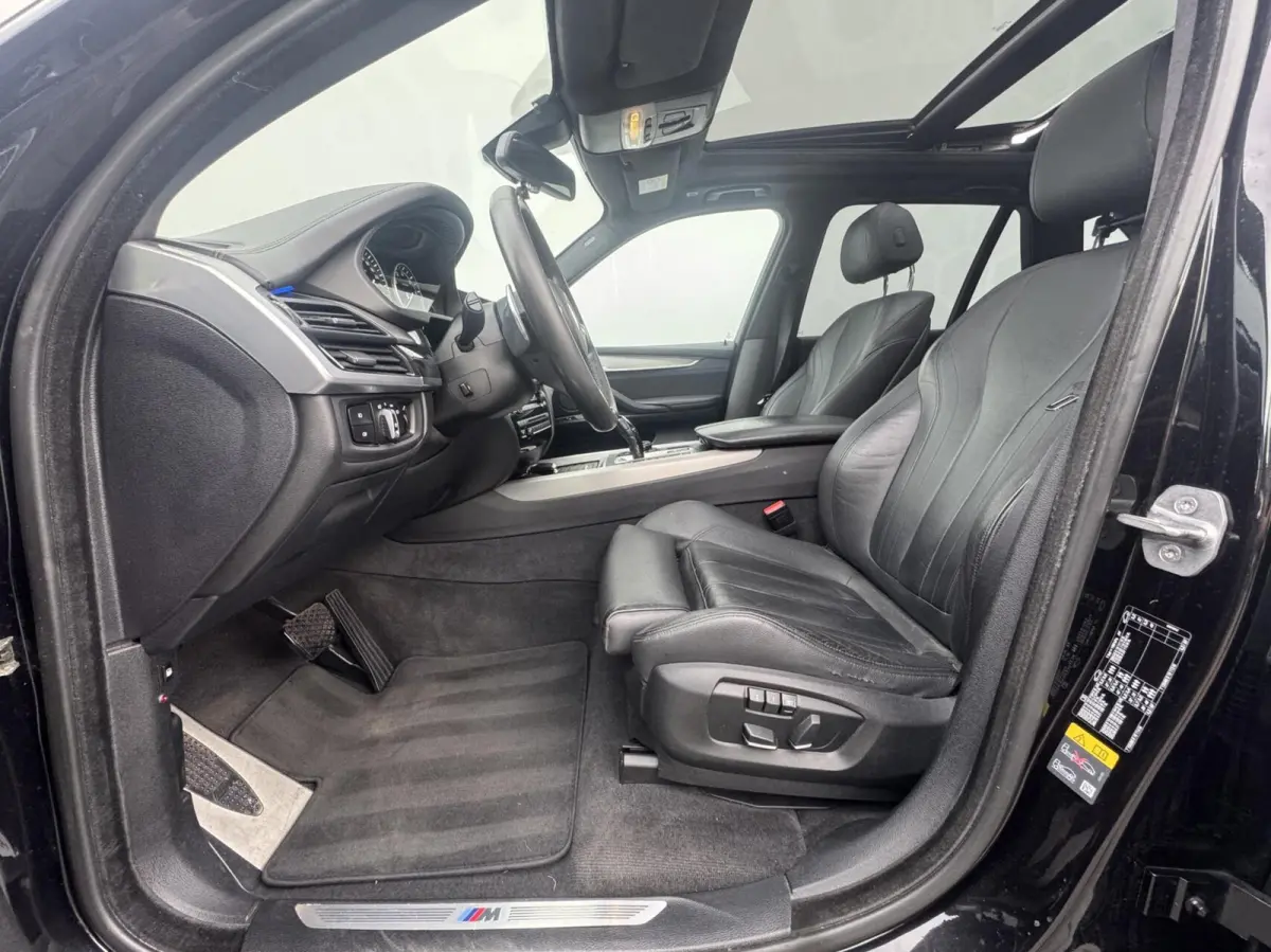 xDrive40e High Executive Panoramdak Trekhaak Leer Led