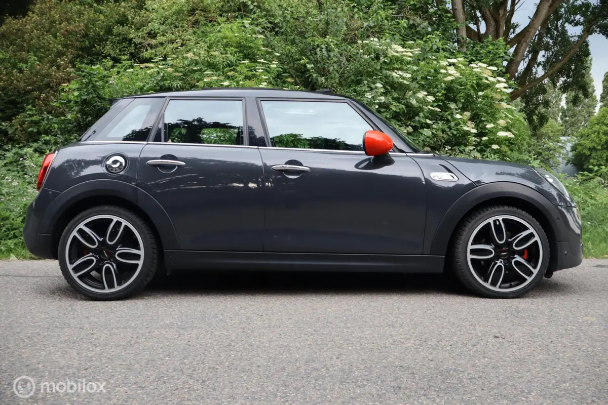 Mini 2.0 S Chili | Pano | H&K Sound | Camera |