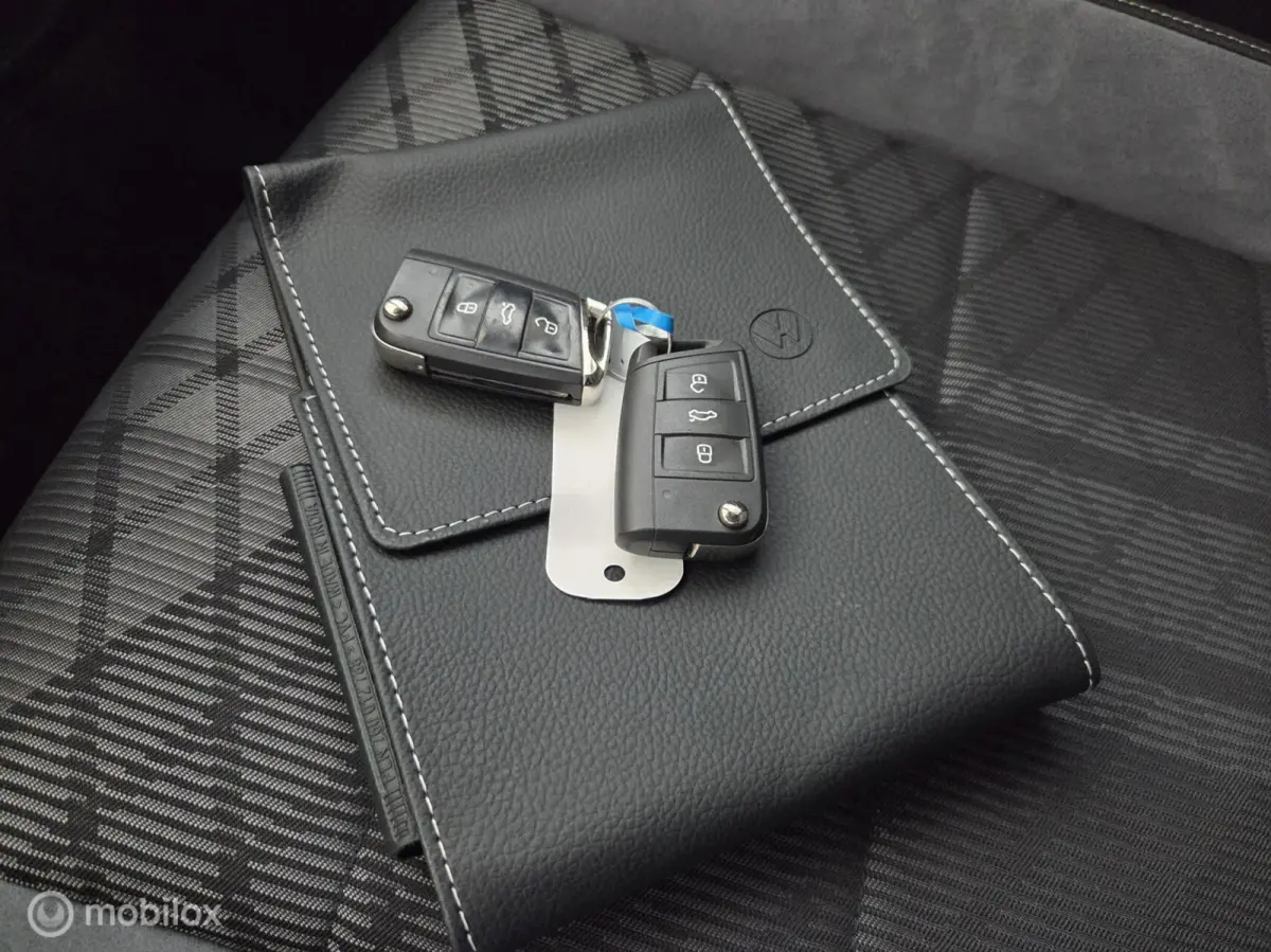 1.5 TSI R-Line Business+ trekhaak|IQ.led|cam|automaat|lmv18
