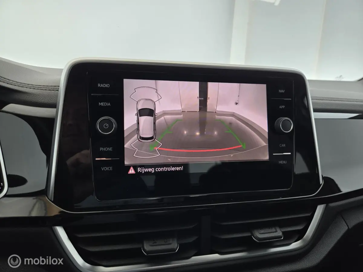 1.5 TSI R-Line Business+ trekhaak|IQ.led|cam|automaat|lmv18