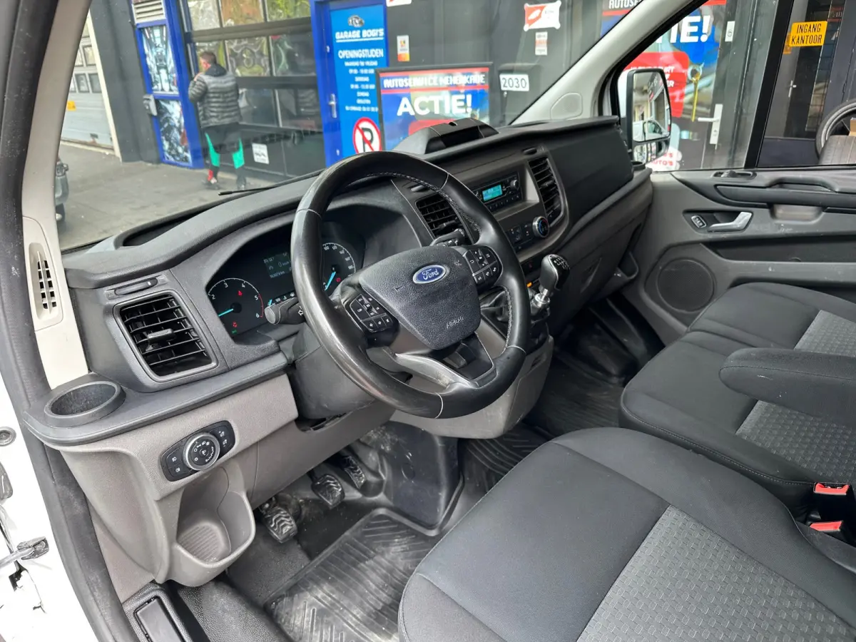 320 2.0 TDCI L1H1 Trend Airco PDC