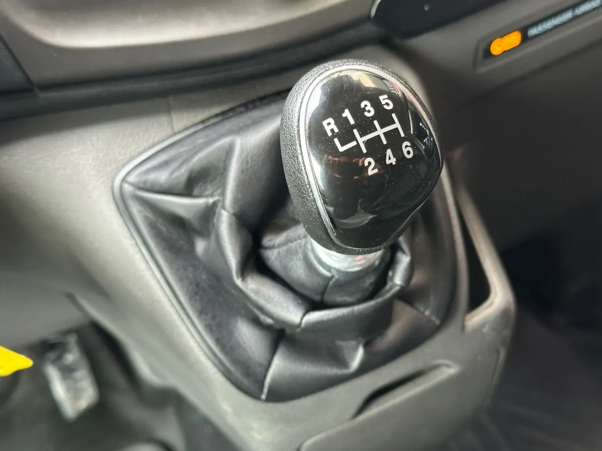 320 2.0 TDCI L1H1 Trend Airco PDC