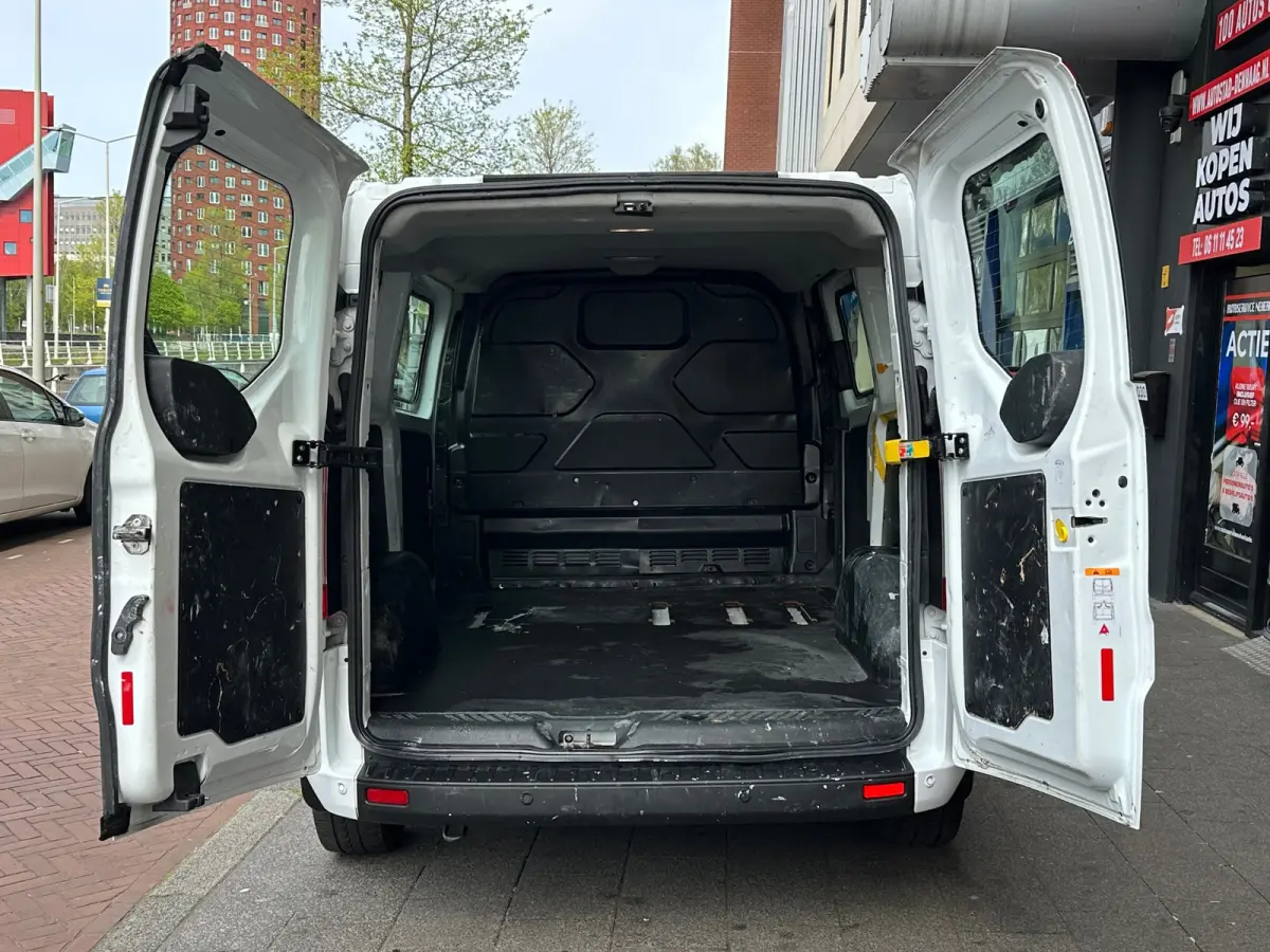 320 2.0 TDCI L1H1 Trend Airco PDC