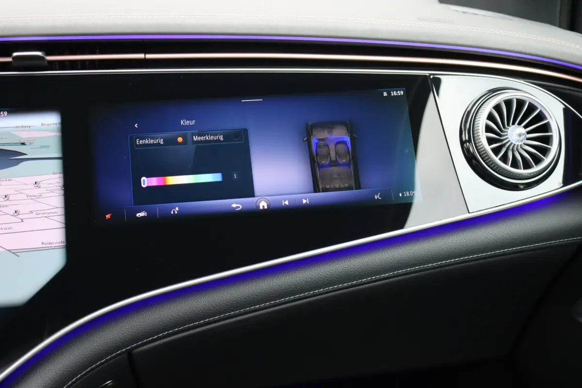 500 4MATIC AMG Line Premium 91 kWh | Hyperscreen | Distronic+ | Nappa Leder | Stoelventilatie | Trekhaak | Burmester | Digital Light | Panoramadak | Keyless Go |