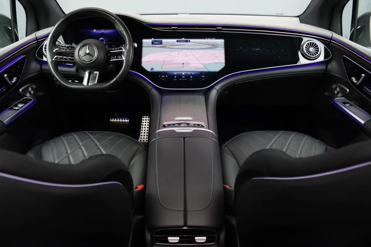 500 4MATIC AMG Line Premium 91 kWh | Hyperscreen | Distronic+ | Nappa Leder | Stoelventilatie | Trekhaak | Burmester | Digital Light | Panoramadak | Keyless Go |