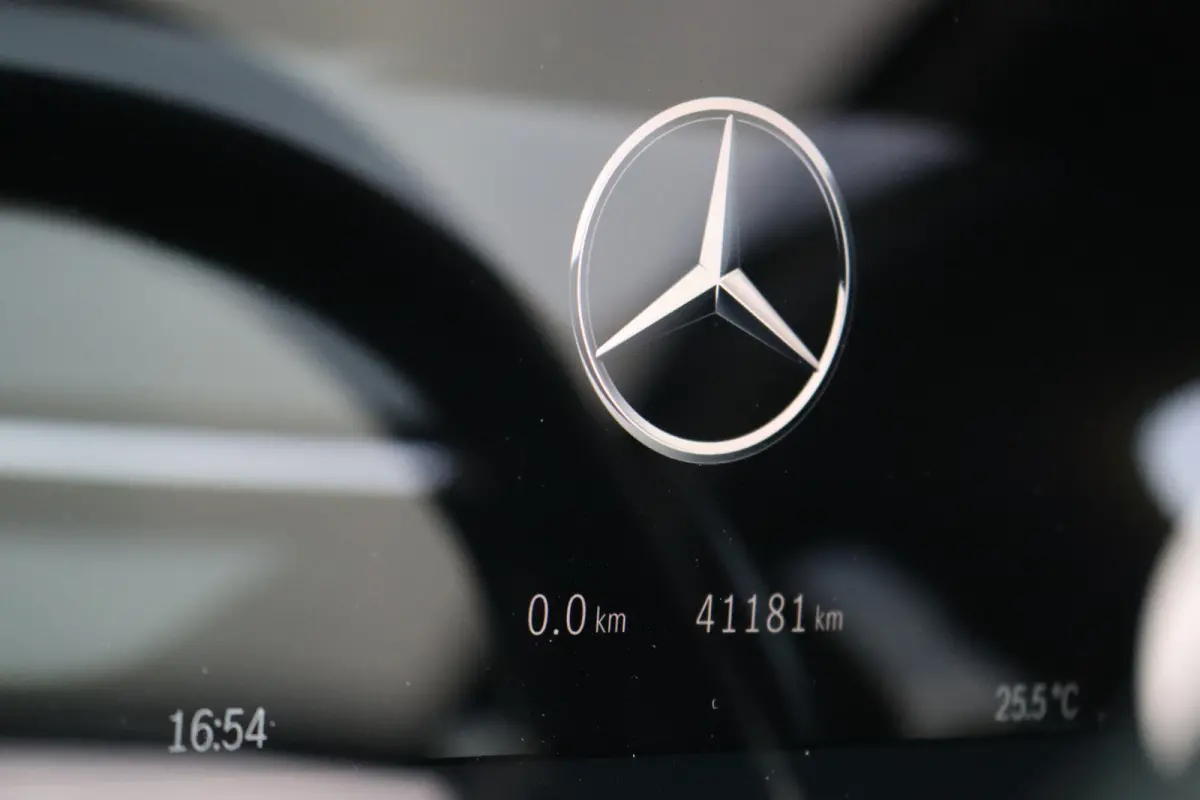 500 4MATIC AMG Line Premium 91 kWh | Hyperscreen | Distronic+ | Nappa Leder | Stoelventilatie | Trekhaak | Burmester | Digital Light | Panoramadak | Keyless Go |