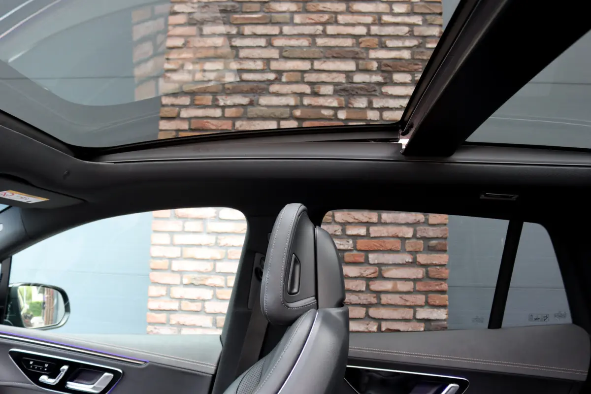 500 4MATIC AMG Line Premium 91 kWh | Hyperscreen | Distronic+ | Nappa Leder | Stoelventilatie | Trekhaak | Burmester | Digital Light | Panoramadak | Keyless Go |