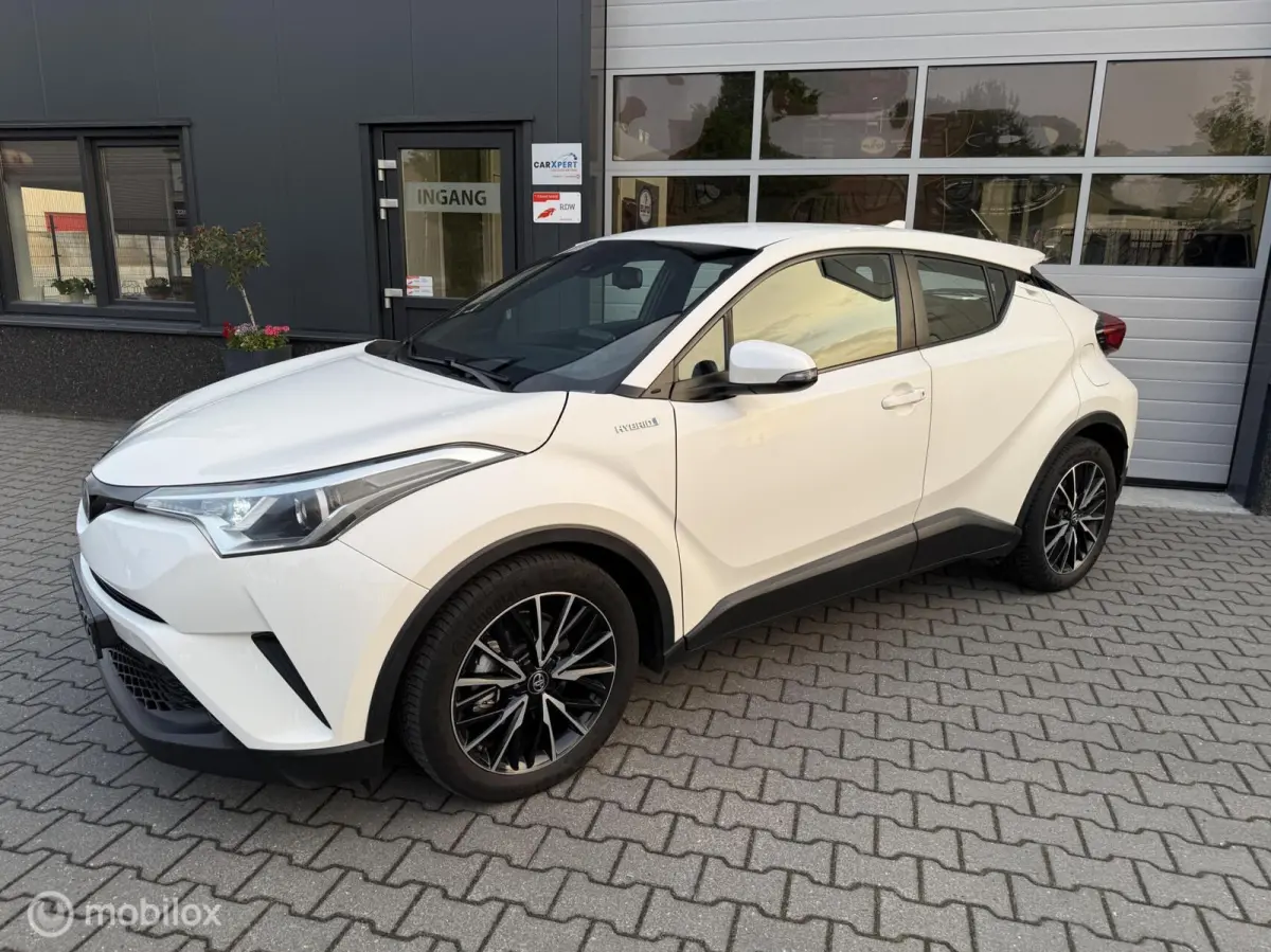 1.8 Hybrid Dynamic / Camera / ACC