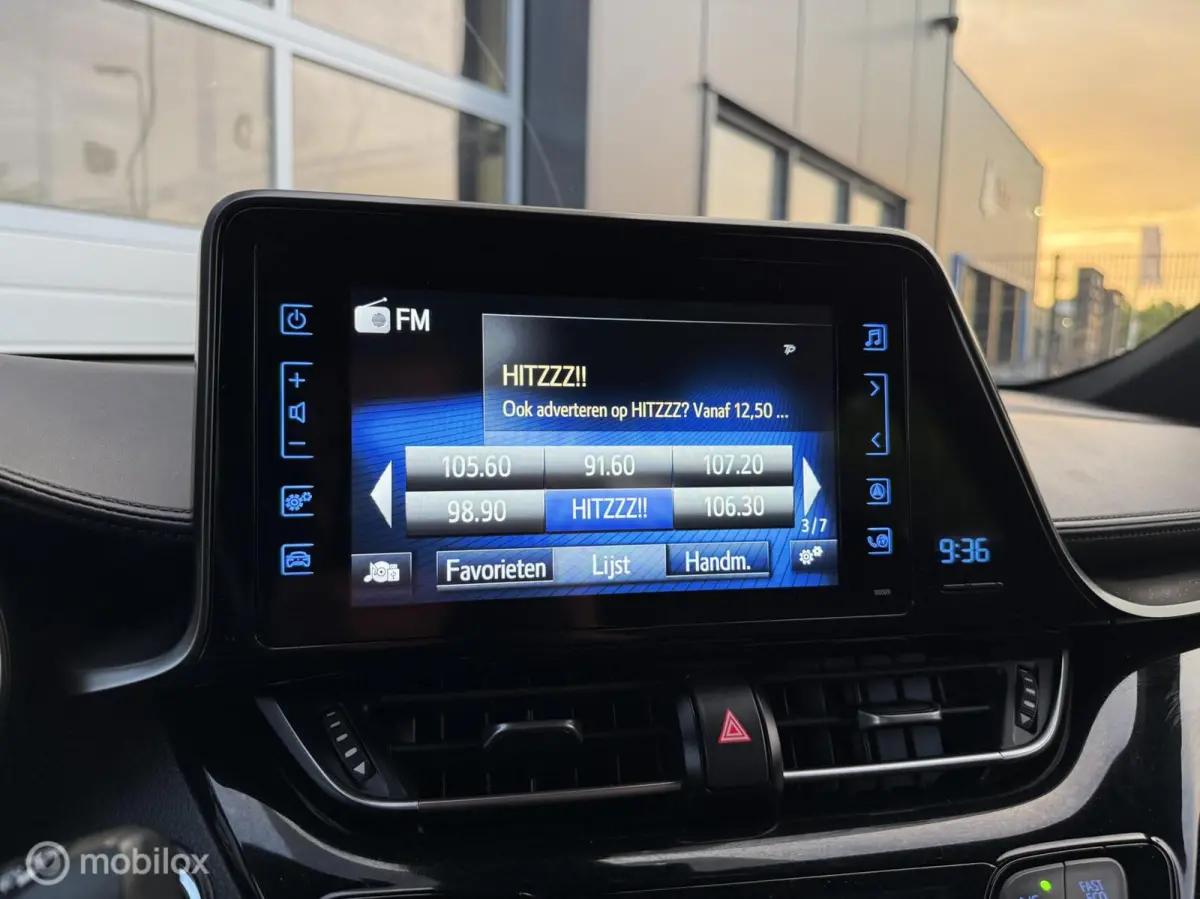 1.8 Hybrid Dynamic / Camera / ACC