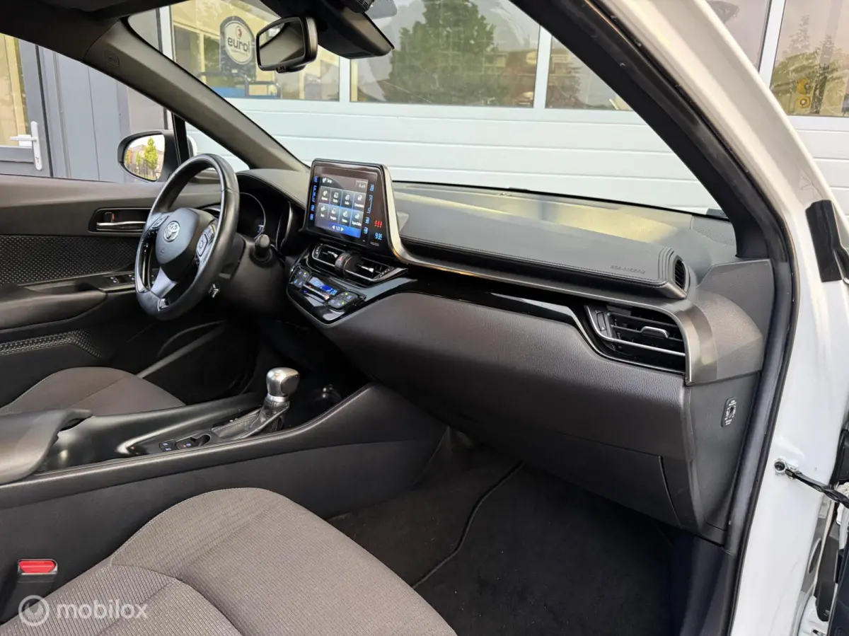 1.8 Hybrid Dynamic / Camera / ACC