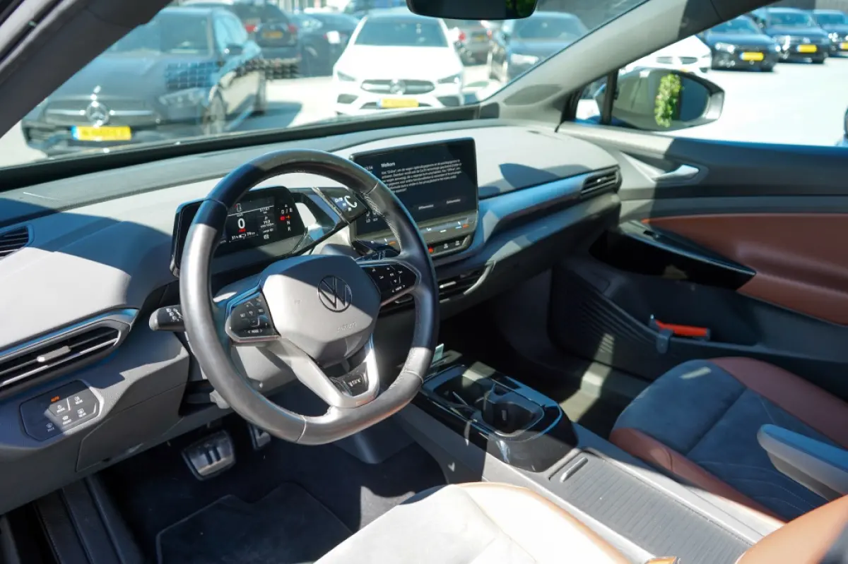 First 77 kWh | 78,18% SOH | Led | Camera | Adap. Cruise | Stoelv