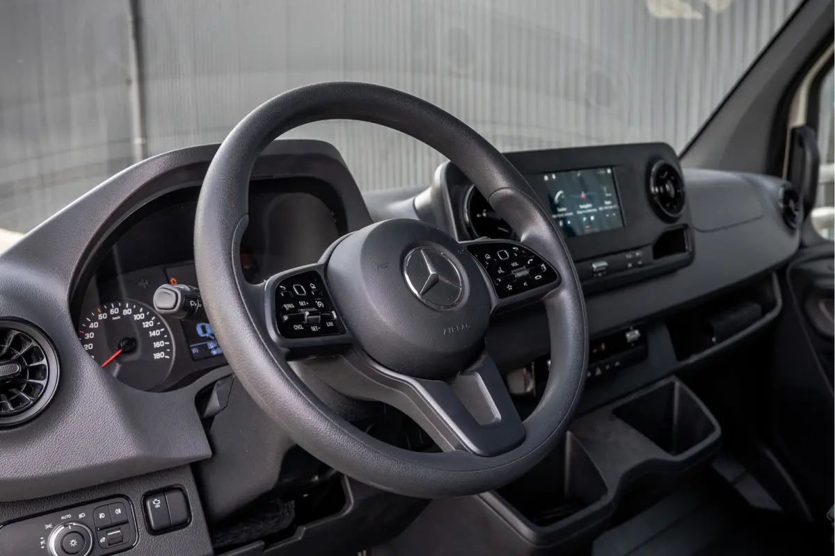 519 CDI | 190PK | Automaat | Nieuw | Luchtvering | LED | Cruise | Carplay | Mbux | Navi | Climatronic