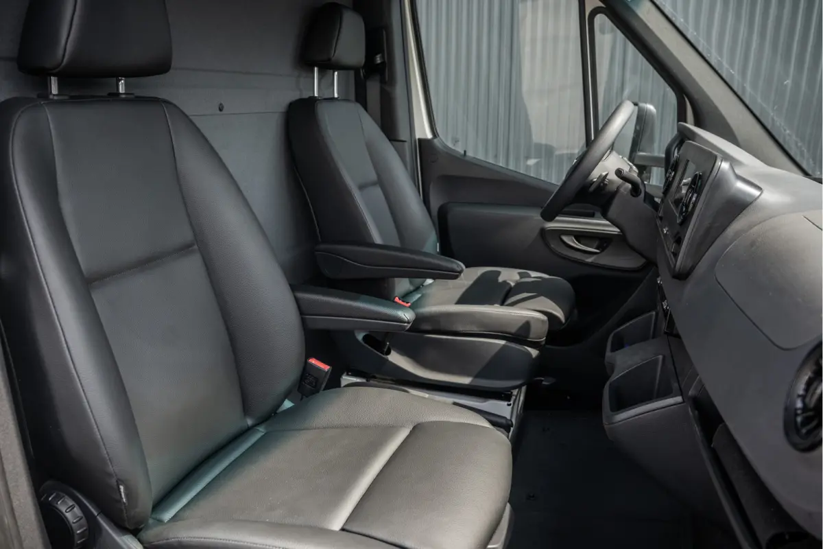 519 CDI | 190PK | Automaat | Nieuw | Luchtvering | LED | Cruise | Carplay | Mbux | Navi | Climatronic
