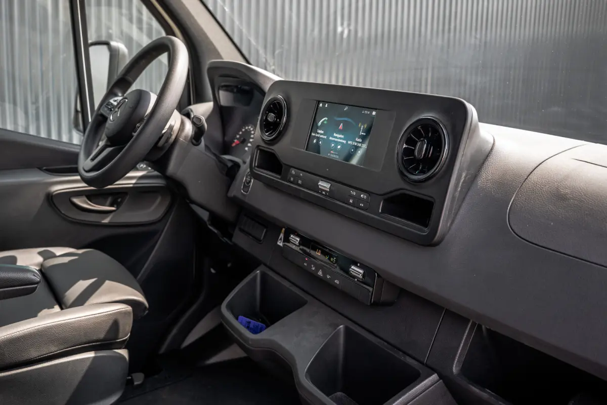 519 CDI | 190PK | Automaat | Nieuw | Luchtvering | LED | Cruise | Carplay | Mbux | Navi | Climatronic