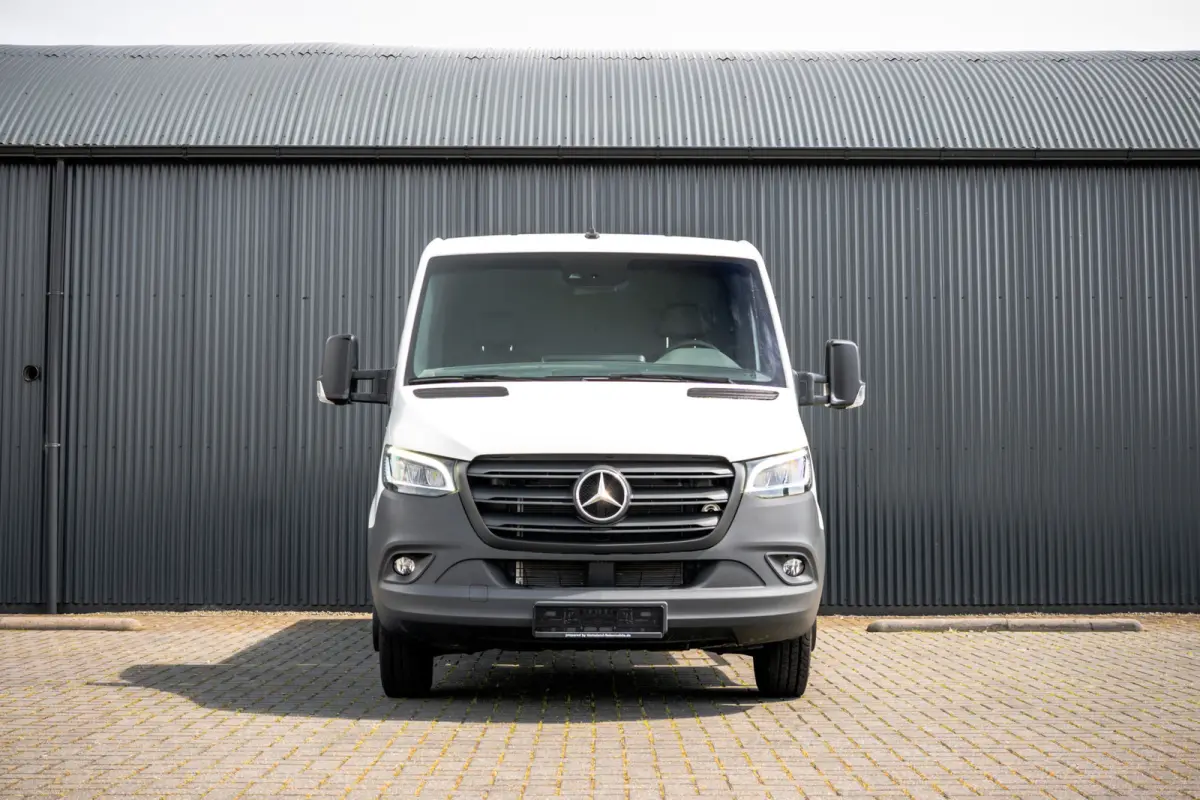 519 CDI | 190PK | Automaat | Nieuw | Luchtvering | LED | Cruise | Carplay | Mbux | Navi | Climatronic