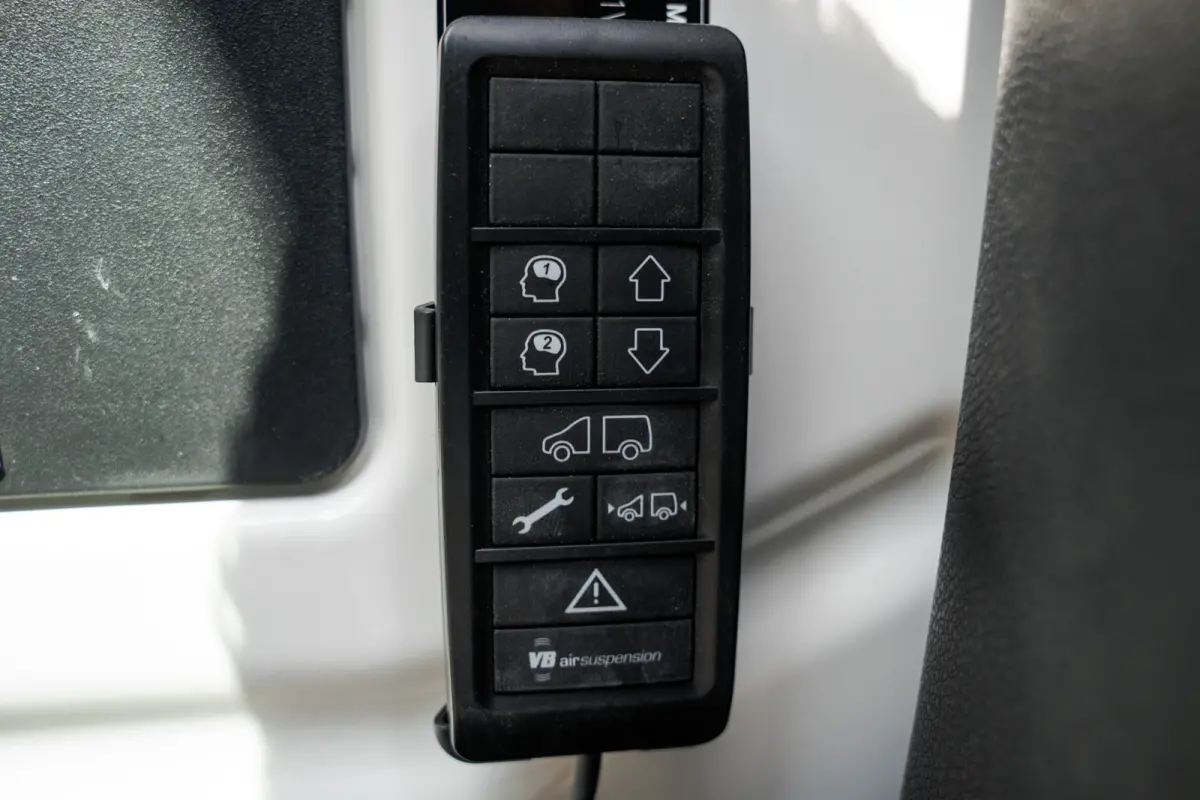 519 CDI | 190PK | Automaat | Nieuw | Luchtvering | LED | Cruise | Carplay | Mbux | Navi | Climatronic