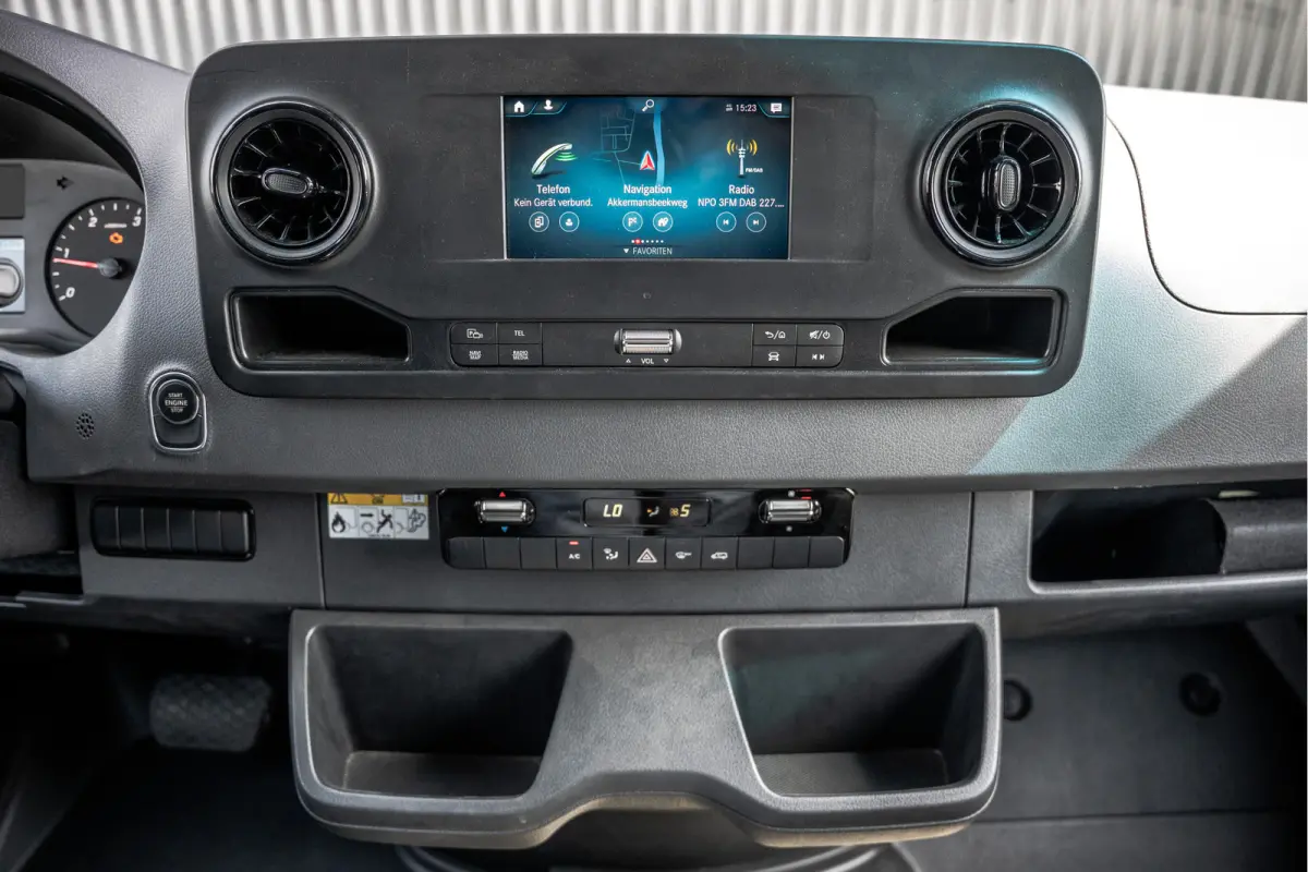 519 CDI | 190PK | Automaat | Nieuw | Luchtvering | LED | Cruise | Carplay | Mbux | Navi | Climatronic