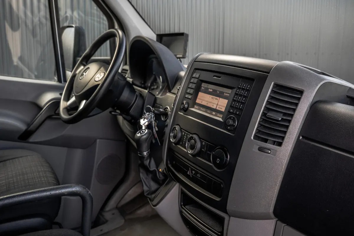 519 CDI 3.0 V6 | 190 PK | Euro 6 | Automaat | LED | Cruise | Airco | 3-Zits