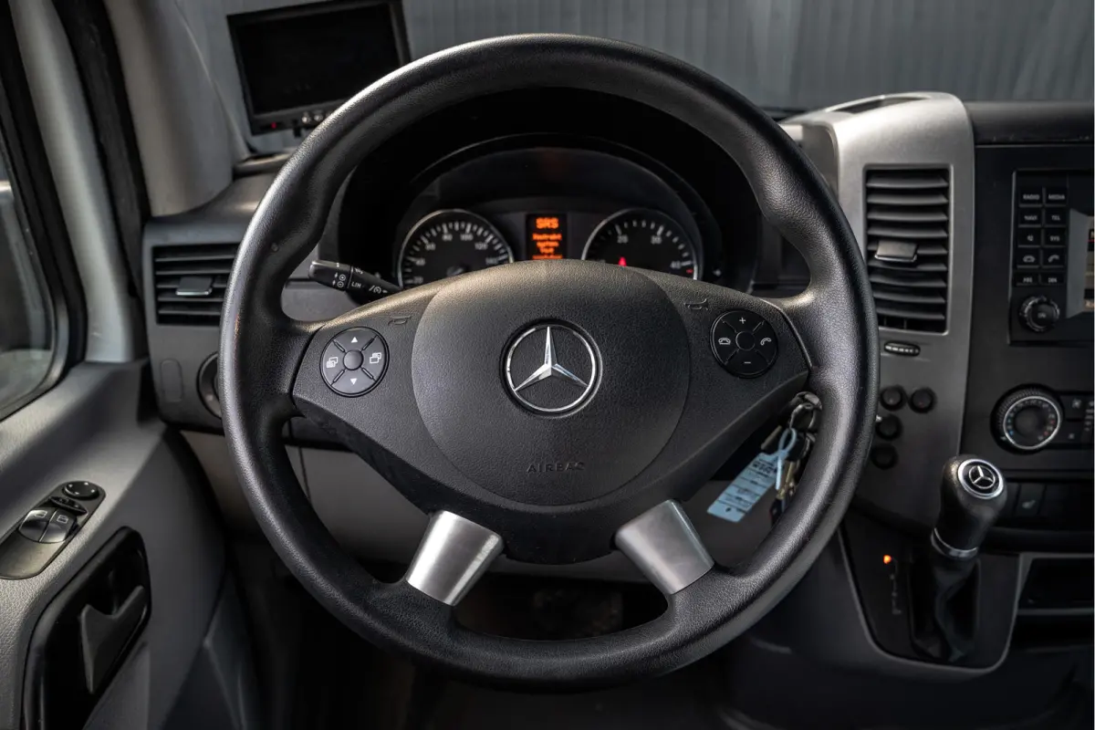 519 CDI 3.0 V6 | 190 PK | Euro 6 | Automaat | LED | Cruise | Airco | 3-Zits