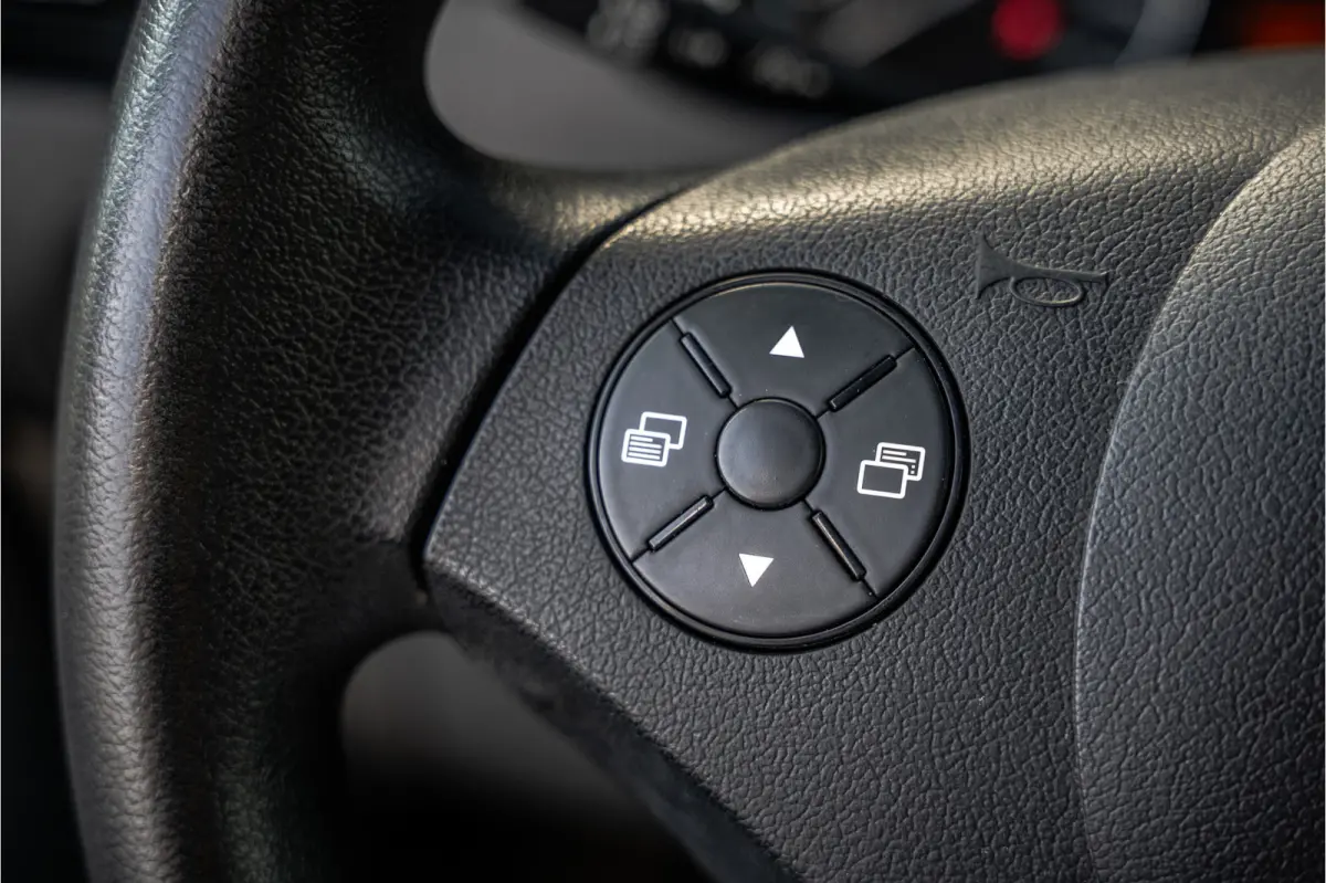 519 CDI 3.0 V6 | 190 PK | Euro 6 | Automaat | LED | Cruise | Airco | 3-Zits