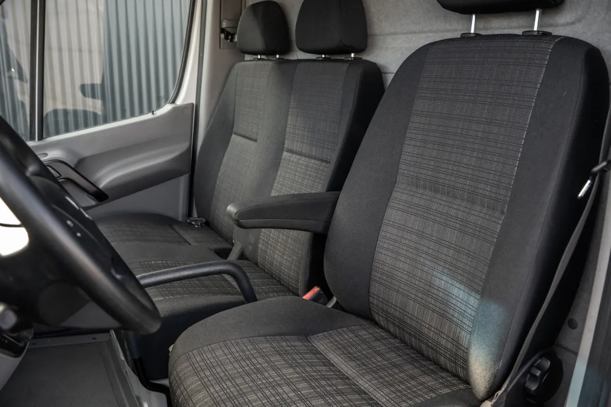 519 CDI 3.0 V6 | 190 PK | Euro 6 | Automaat | LED | Cruise | Airco | 3-Zits