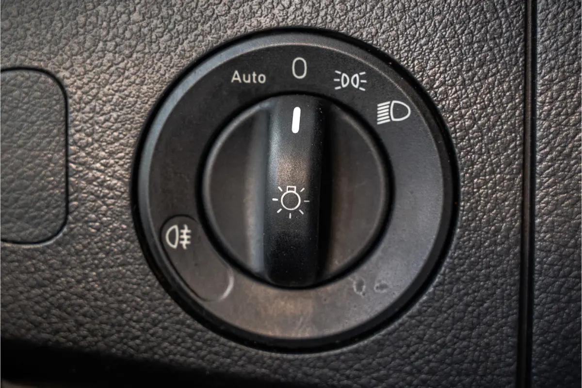 519 CDI 3.0 V6 | 190 PK | Euro 6 | Automaat | LED | Cruise | Airco | 3-Zits