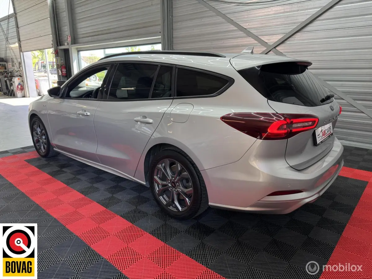 1.0 EcoBoost Hybrid ST Line