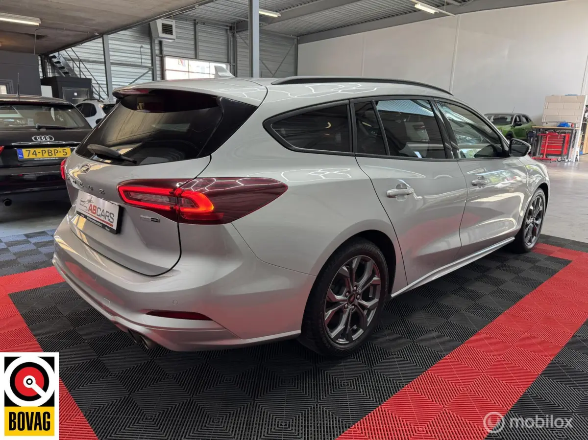 1.0 EcoBoost Hybrid ST Line
