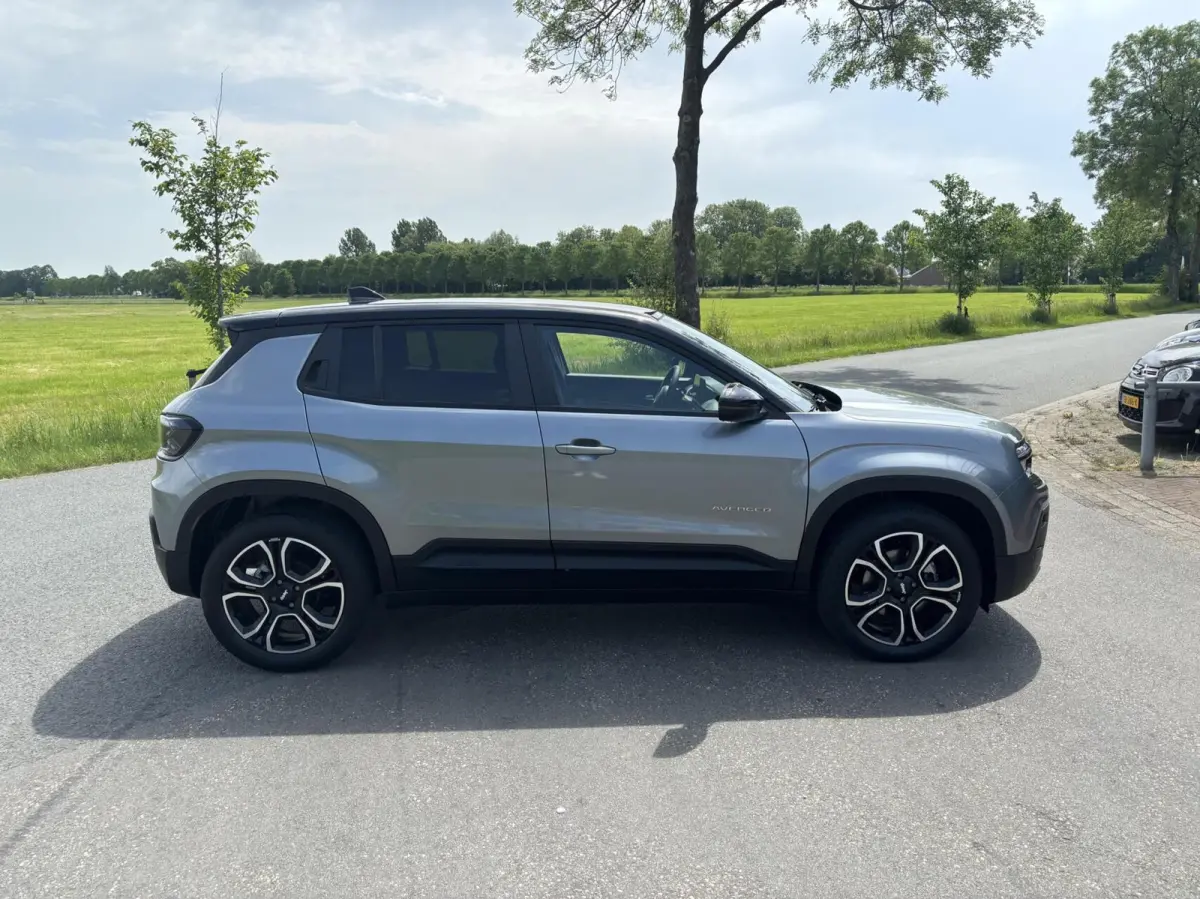 1.2 e-Hybrid Summit LUXE