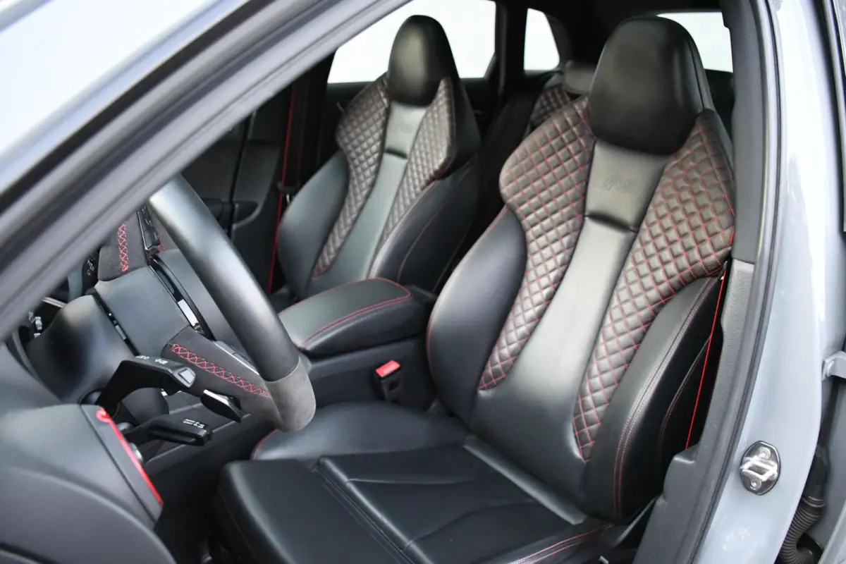RS3 2.5 TFSI Quattro Panoramdak Virtual B&O 400PK KW Rotiform