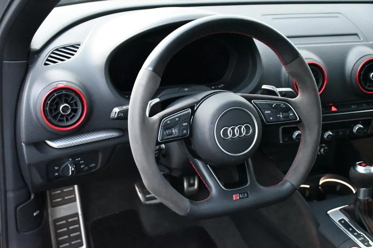 RS3 2.5 TFSI Quattro Panoramdak Virtual B&O 400PK KW Rotiform