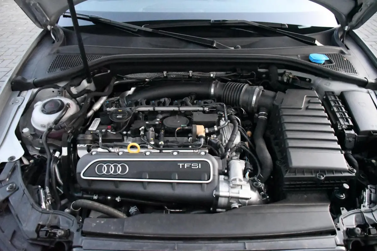 RS3 2.5 TFSI Quattro Panoramdak Virtual B&O 400PK KW Rotiform