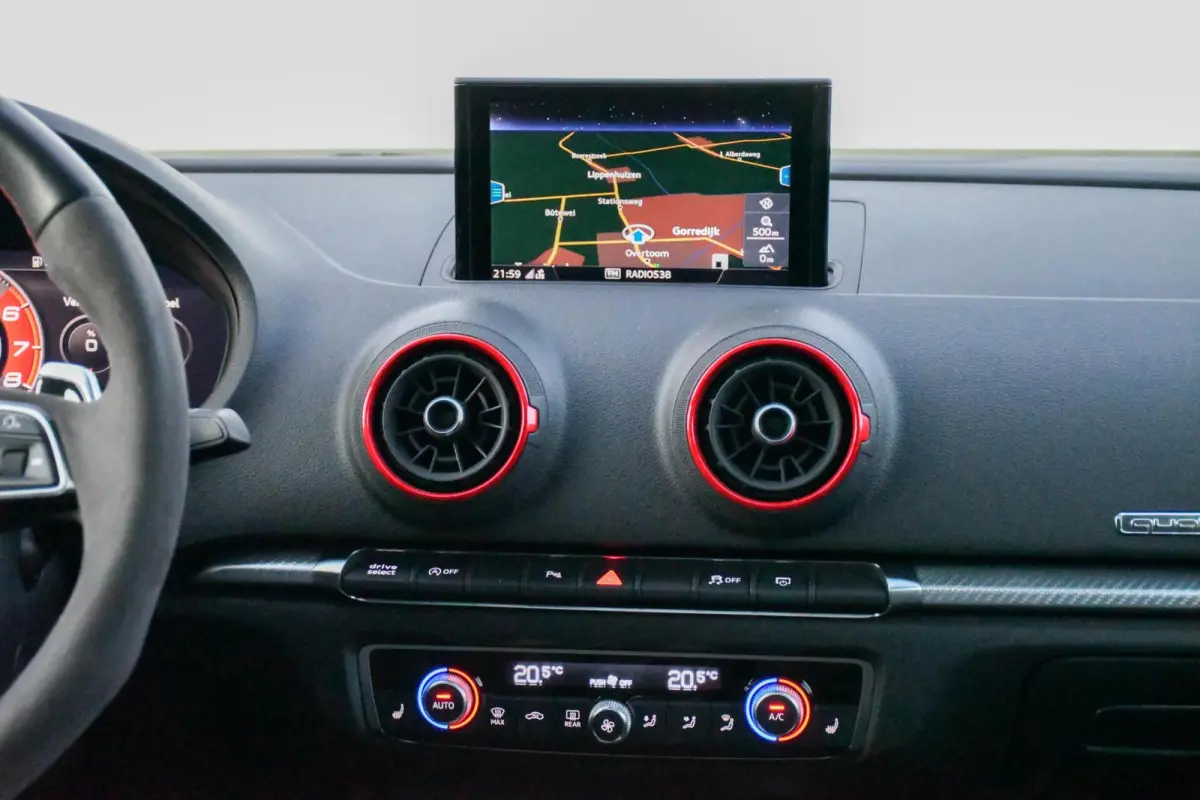 RS3 2.5 TFSI Quattro Panoramdak Virtual B&O 400PK KW Rotiform