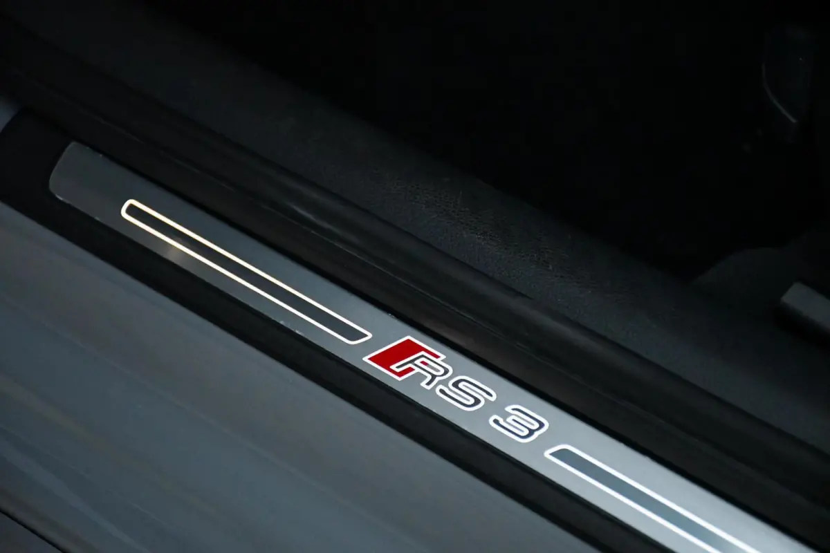 RS3 2.5 TFSI Quattro Panoramdak Virtual B&O 400PK KW Rotiform