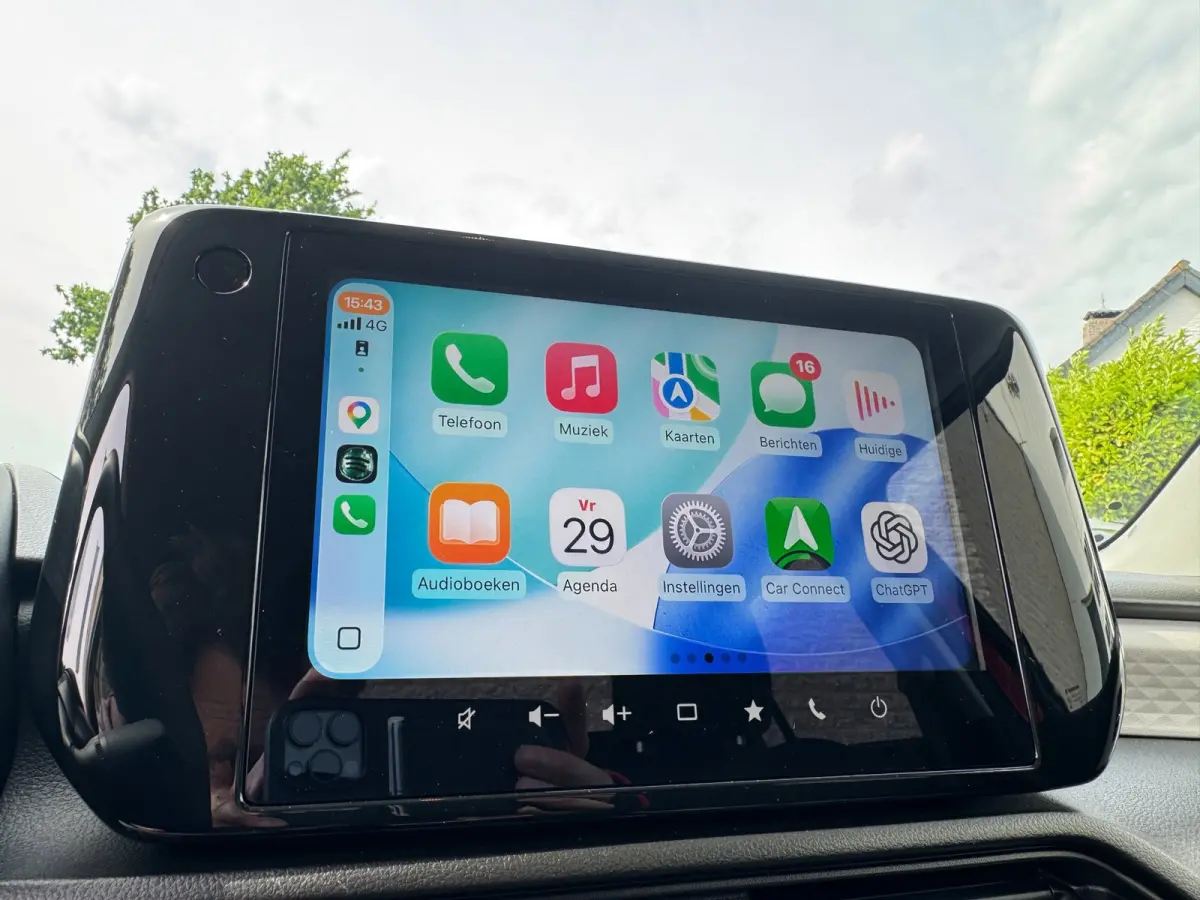 1.2 Select Smart Hybrid CAMERA / PARKEERSENSOREN / NAVIGATIE / CRUISE CONTROL / STOELVERWARMING / ECC