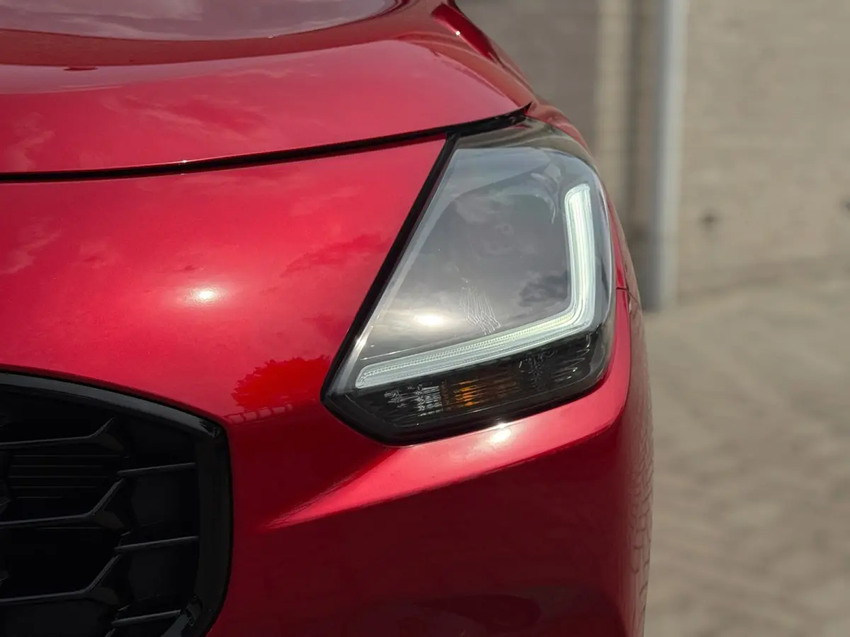 1.2 Select Smart Hybrid CAMERA / PARKEERSENSOREN / NAVIGATIE / CRUISE CONTROL / STOELVERWARMING / ECC