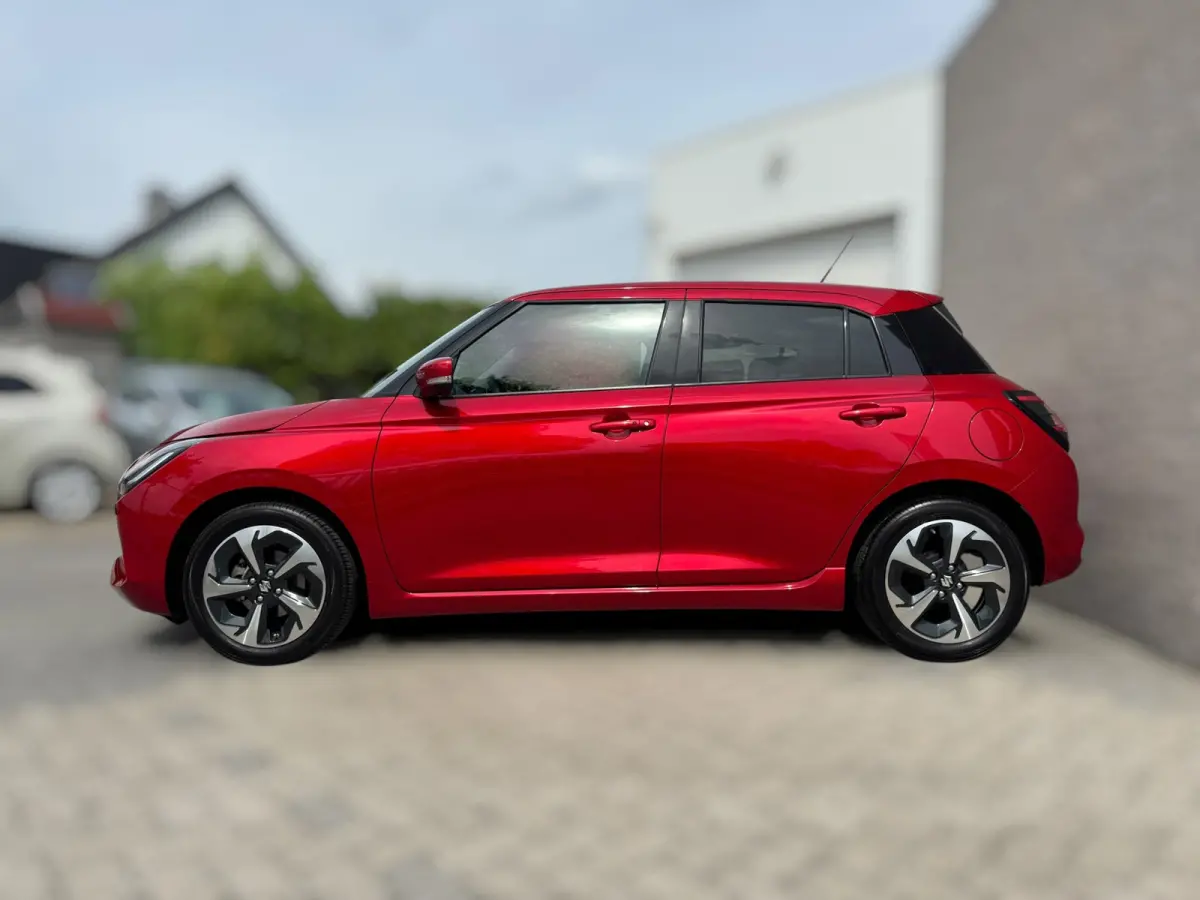 1.2 Select Smart Hybrid CAMERA / PARKEERSENSOREN / NAVIGATIE / CRUISE CONTROL / STOELVERWARMING / ECC