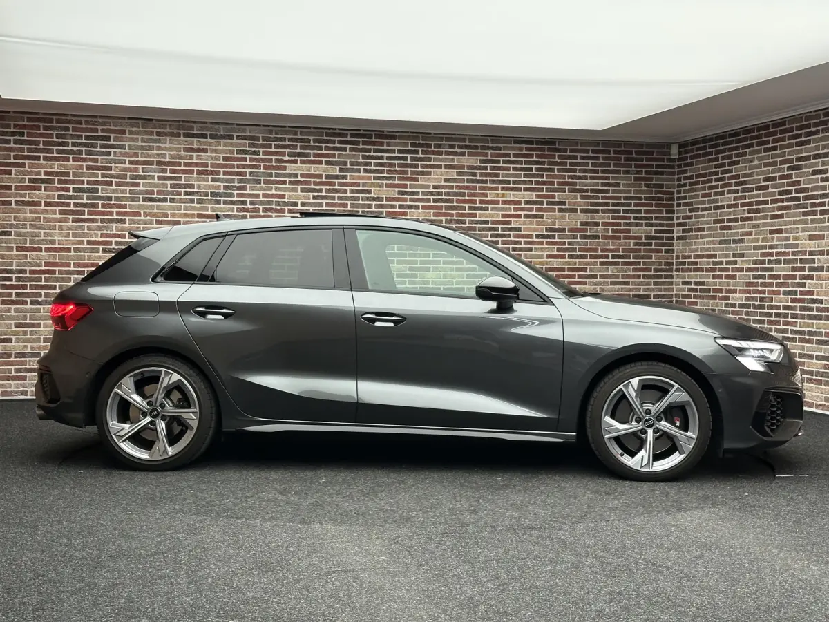 2.0 TFSI quattro Edition One