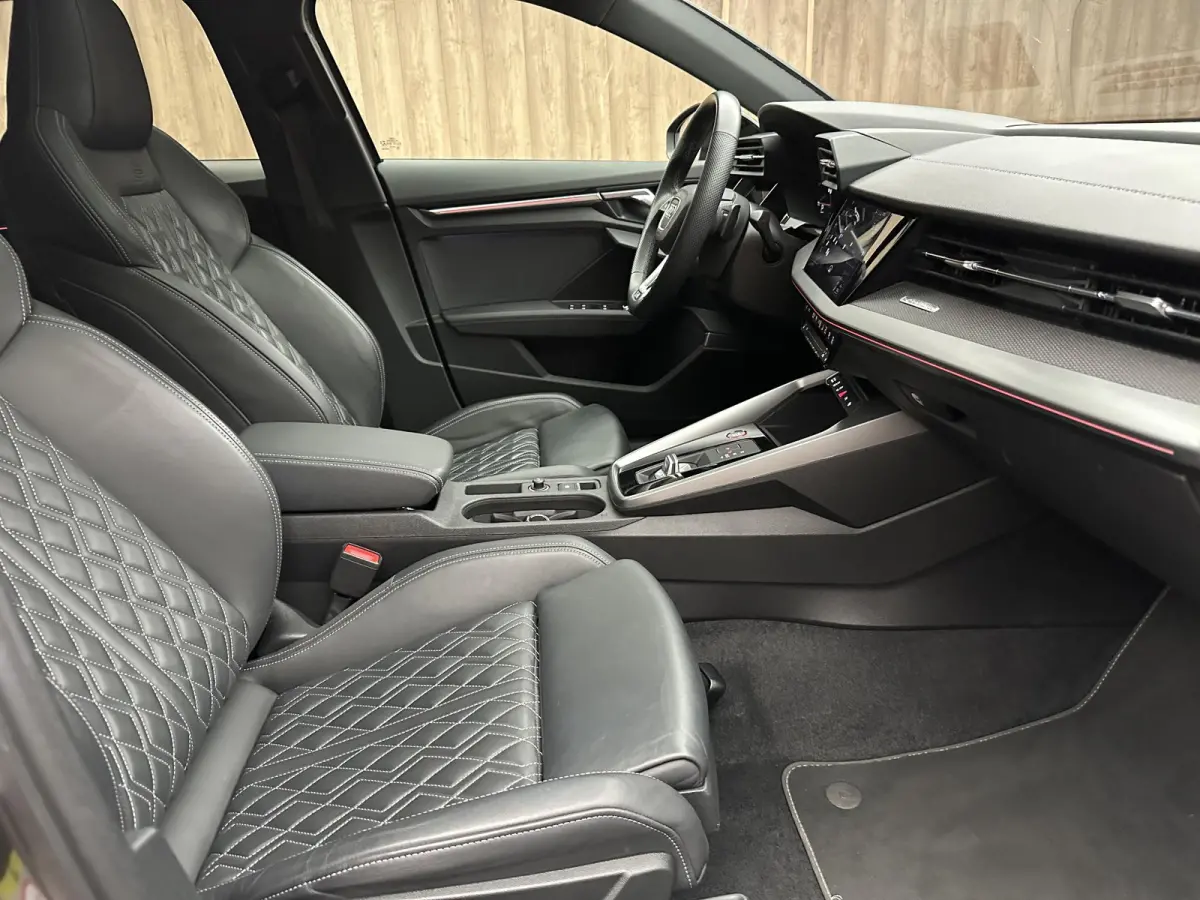 2.0 TFSI quattro Edition One