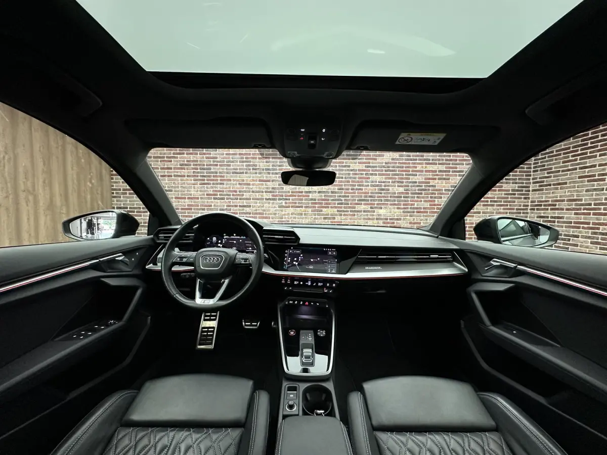 2.0 TFSI quattro Edition One