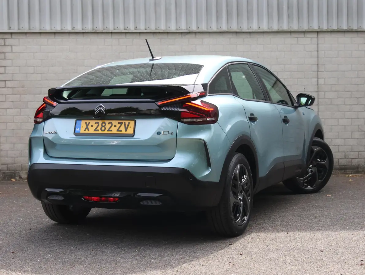 You 50 kWh | Accu 97% | Apple CarPlay / AndroidAuto | Achteruitrijcamera | Climate Control |