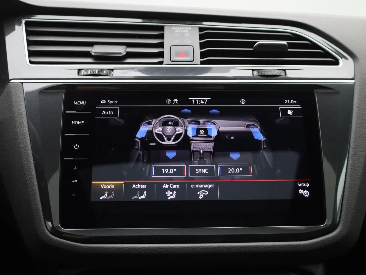 1.4 TSI eHybrid R-Line Business+ 245 PK| Dealeronderhouden | Trekhaak | Panoramadak | Stoelverwarming Voor & Achter | Achterklep Elektrisch | Achteruitrijcamera | 20 Inch Velgen | Head-Updis